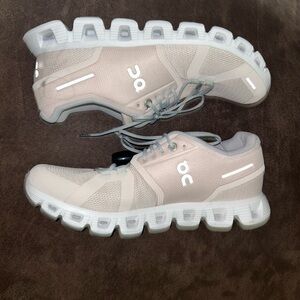 On Cloud 5,  Women’s Pink/White, Size 8